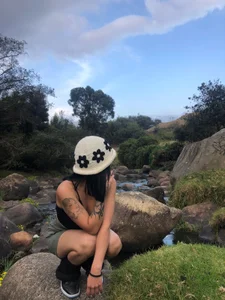 Kind_Scarlett trip Pic 4