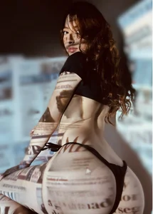 Melody_rouxxxのA very sensual girlの 3枚の写真