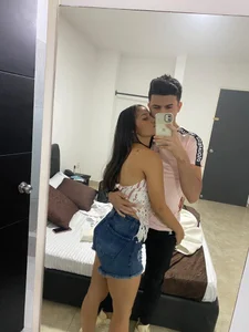 Jessi-and-chris2 Public Pic 4
