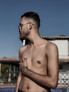 Raf_brunette Public Immagine  4