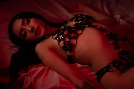 profanared_1: Spank Me!! ( 5 фото)