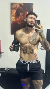 dilan_scootk_j Sexy tattooed guy صورة واحدة|dilan_scootk_j Sexy tattooed guy صورتان|dilan_scootk_j Sexy tattooed guy  2 صور|dilan_scootk_j Sexy tattooed guy  2 صورة