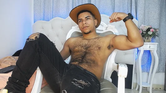 Javier_Hot27_のcowboyの 4枚の写真