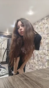 AliceVeloura Public Pic 4