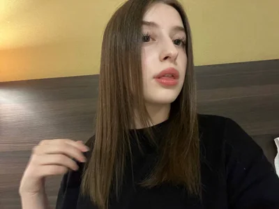LeanneDinkle Face you want to see Gambar 4