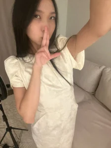 ShirleyLopez beauty's smile Pic