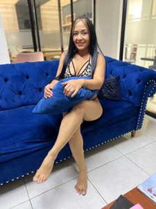 AshlyBella Time to relax 💙 Billede 2