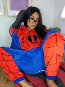 valka_collinss I love my spidy pijamas 🕷️ Εικόνα 2