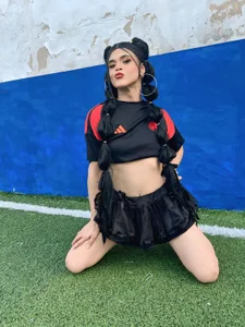 Powerof_Three Public Foto 3