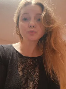 MichelleVibes18 Public 사진 3