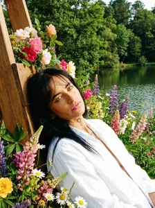 nielvadesire11 Public Hình