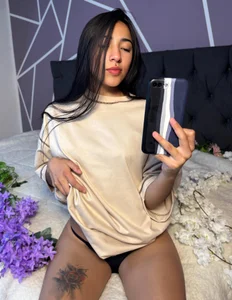 Violett1126 just a soft side of me 🌸 Pic 3