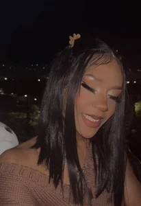 Chloe_cooperr: 🌻 ( 2 фото)