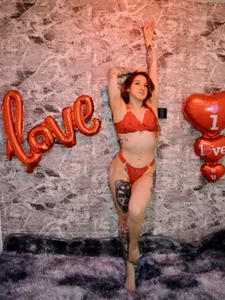 ninaa_fox kullanıcısının A Passion Red ❤️ albümü -  7 fotoğraf