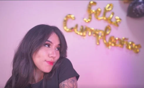 chloe_moons_ My 19th Birthday 🥳 🎉 Gambar 8