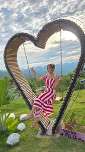 EmmyCortez: Enjoy the view... and then enjoy me.🏞️😋 ( 4 фото)