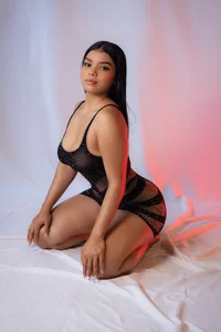 annie_bell__25 kullanıcısının Your greatest temptation😈😍 albümü -  2 fotoğraf