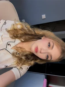 AveryBerkson in pajamas Pic