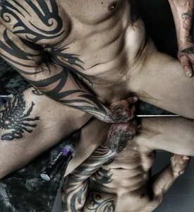 AWOL101Sneak Peek图片