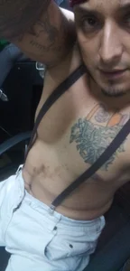 Public od KenllyH  7 snímek