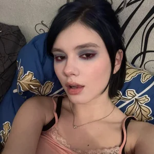 MinnieMoonie Public Pic 2