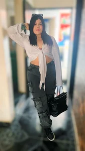 Scarlett_grey1 Enjoying nature🍃🌷🌺🌸🌸 Pic 2