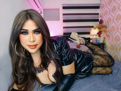 SheenaCool "I am your Goddess, your Mistress, your everything. Worship me Pic 5