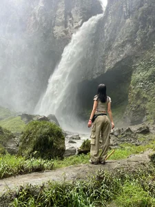 karlaa_james touring nature and my tight little body, hiding from the farmers😈🥵💦 Foto 2