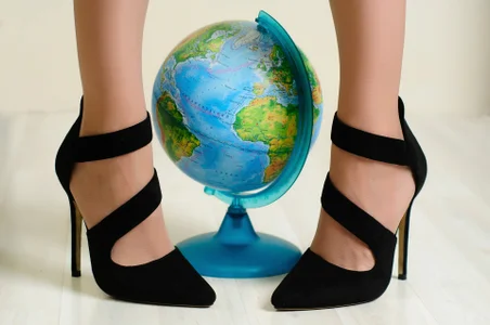 AdrianaSea my shoes - what's your favorite? Pic 8