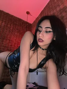 vampy_dolll LEATHER  3টি ছবি