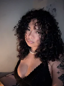 Naomi_kiss18 naomi Pic 2