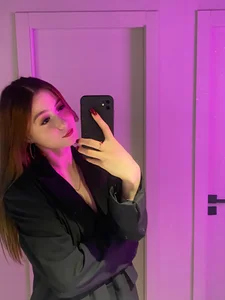 KayleeAgney Public Pic 4