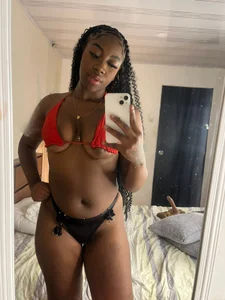 Emaaa-curvyy Ebony Curvy on Fire 🔥 Pic 3