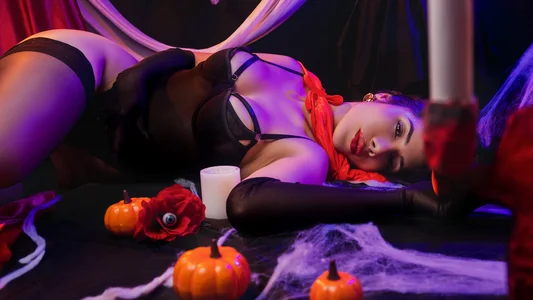 ArianaReynoldss SEXY HALLOWEEN 🎃 Foto 2