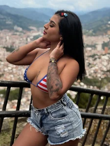 ElleGisellee INDEPENDENCE DAY 🇺🇸 Foto