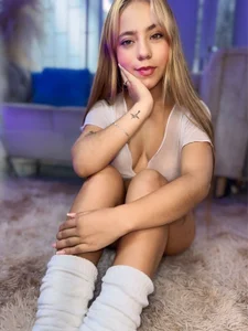 Zdjęcia Little__Miia__ Your sexy and little girl 💟:  2