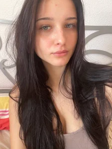 RoseDiebol playful tongue🤪 Hình 3