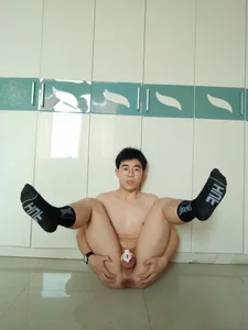 Public de taiwanboybigtop1069  5 photos