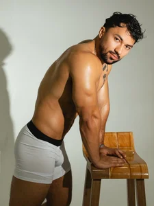 Regan__ 💛⚡🔥 사진 2