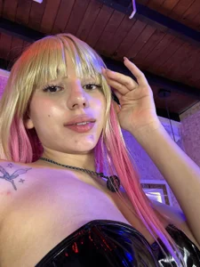 ambar_rosse25 a glamorous girl Immagine  4