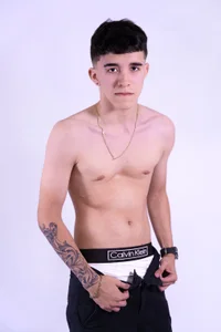 🔥 One look and you’re hooked. de Tristan_Kane  4 Imagens