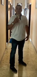 Public od brad_latino  snímek