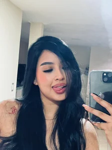 selene_roux: Public ( 2 фото)