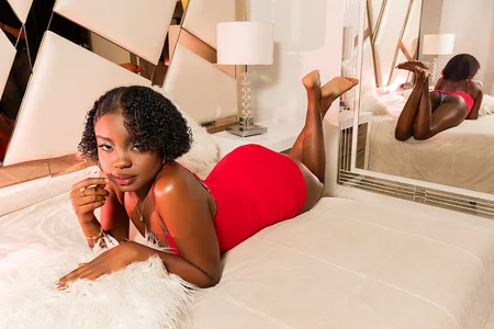 CharleneSmith Public Foto 2