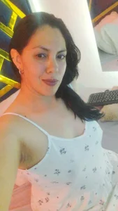 Iris_bloom69 WITH ALL MY LOVE💛🍭 Pic 2