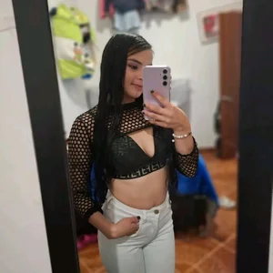 amy_luna: Public ( 4 фото)