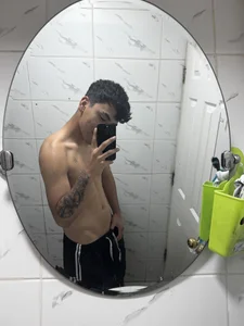 212benjamin212 Besitos 😘 Immagine  8