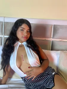 Nicky_PrettyRosse Public Εικόνα 3