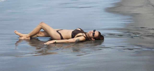 SEXY BEACH!!