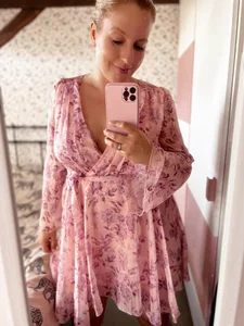 MariaPrivat Public  2টি ছবি